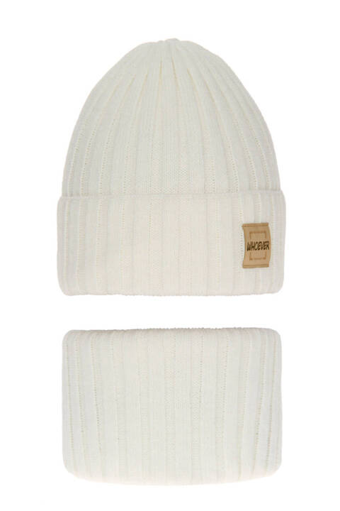 Зимний комплект для девочки: шапка и крем для дымохода Sula